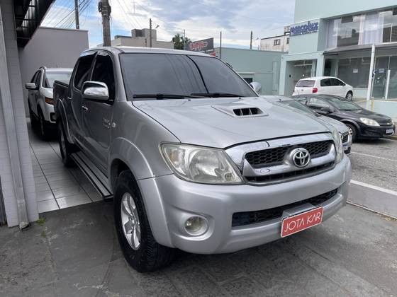 TOYOTA HILUX 2.5 STD 4X2 CD 16V TURBO DIESEL 4P MANUAL